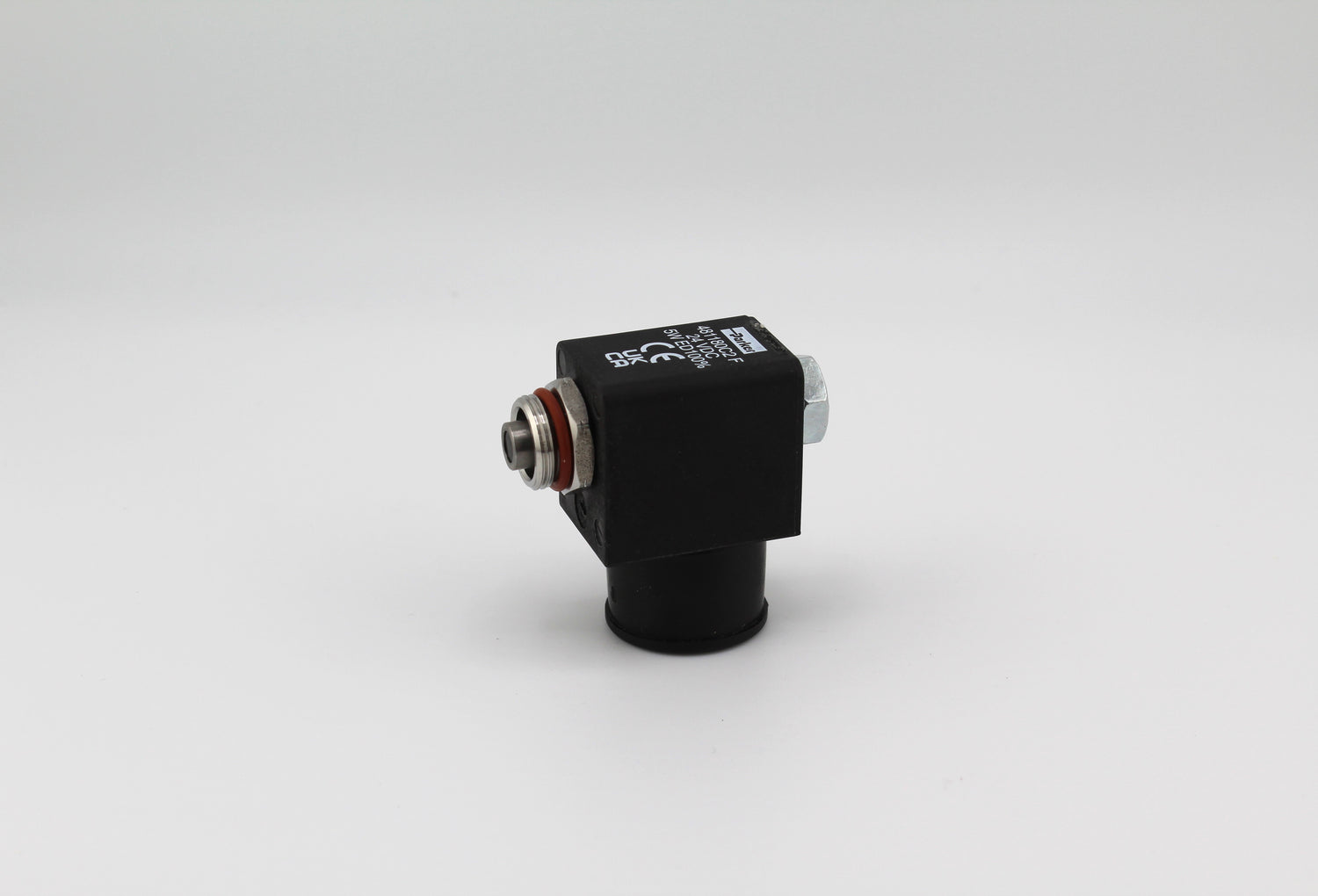 2 way Solenoid with Plunger Cold Water T22 24v